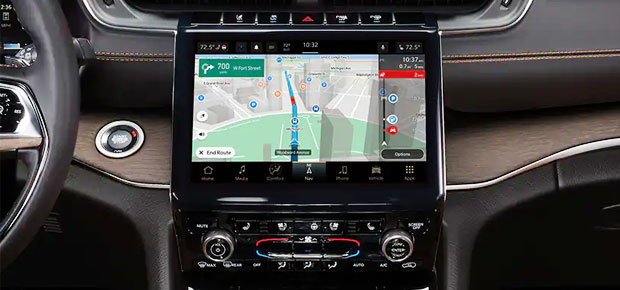 2022 Jeep Grand Cherokee Interior